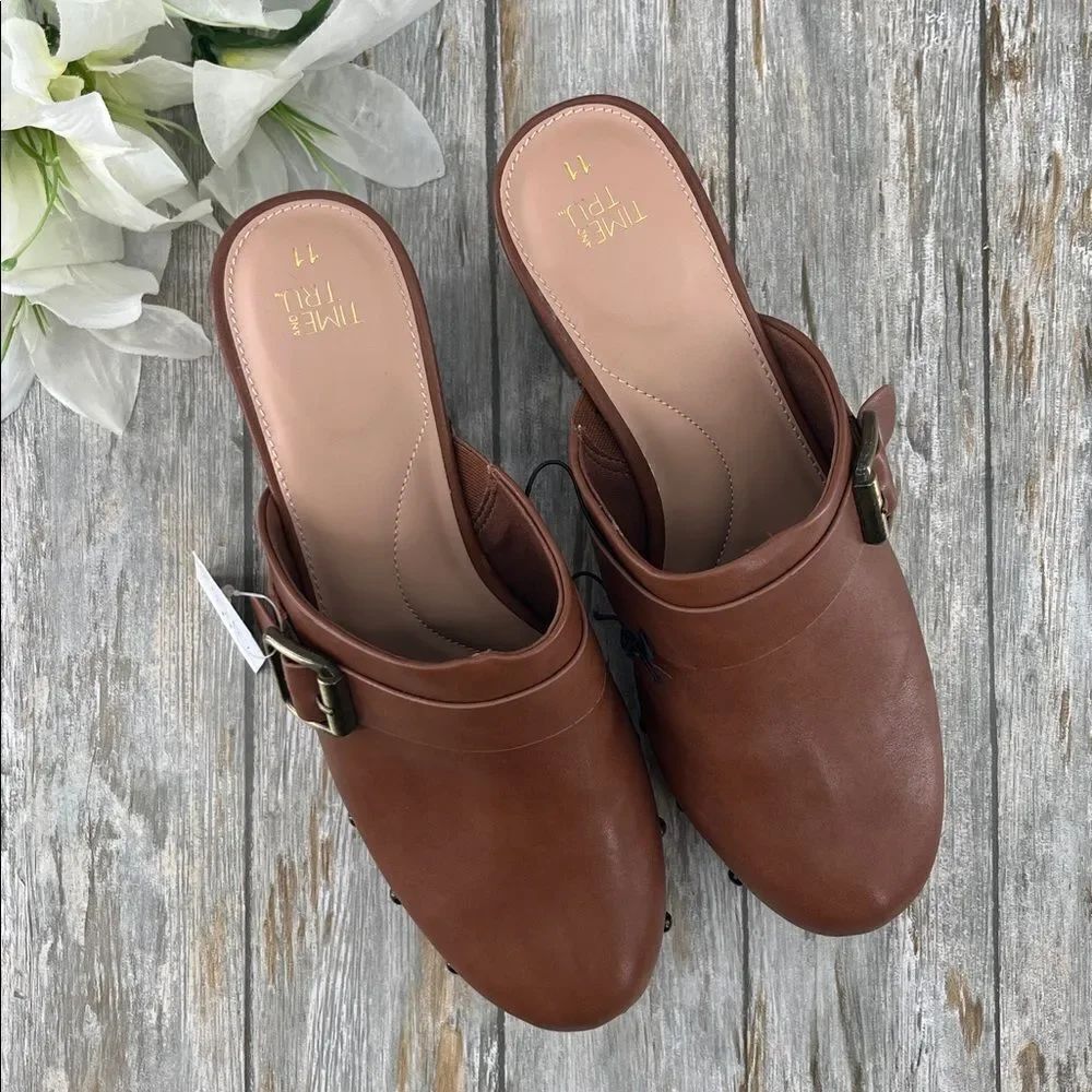 Women's Faux Leather Heeled Clogs Shoes Size 11